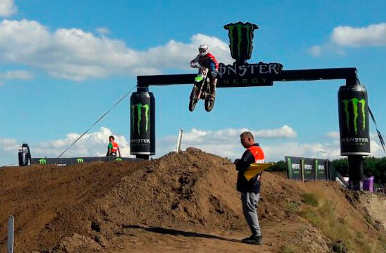 Un Ander Valent&iacute;n tocado, no acaba las carreras en B&eacute;lgica.